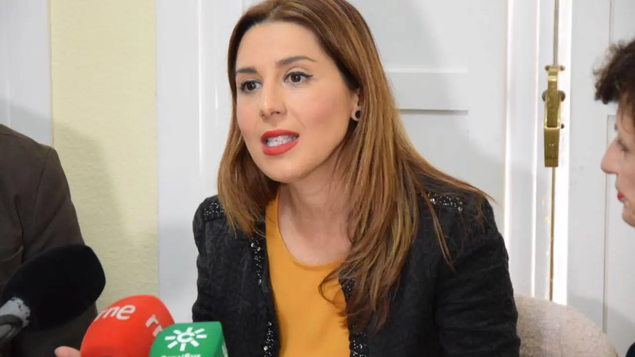 Beatriz Rubi&ntilde;o rueda prensa - vm