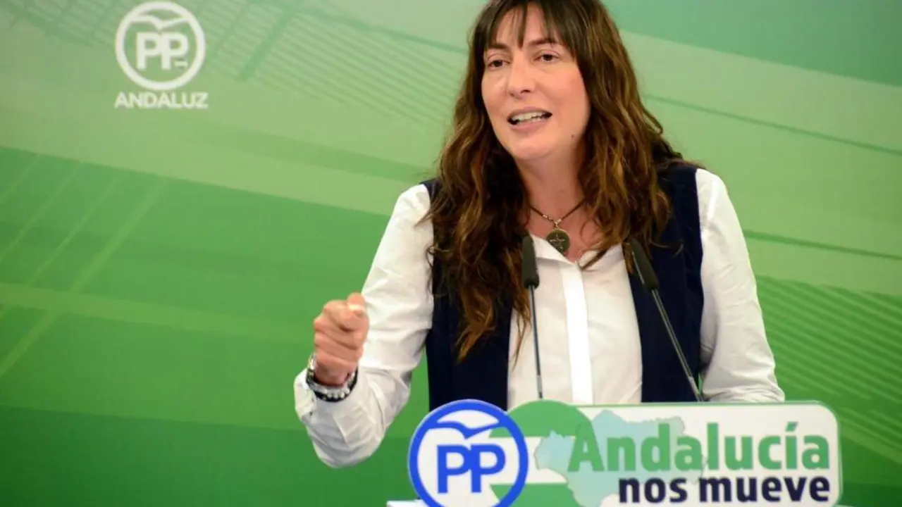 Roc&iacute;o Ruiz aterriza en la Junta y Loles L&oacute;pez en el Parlamento