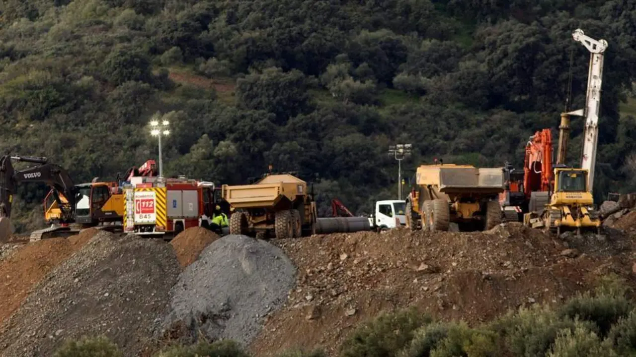 TRabajos sobre el terreno. - EFE