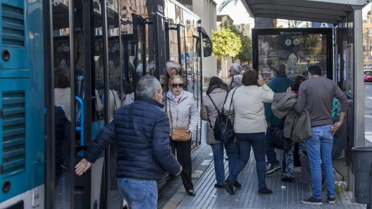 Bus de Emtusa. - VH