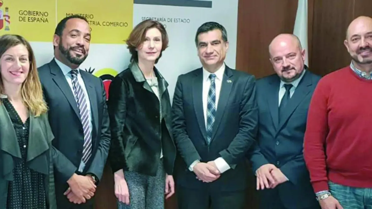 Reuni&oacute;n en la Secretaria de Estado de Turismo. - Cedida