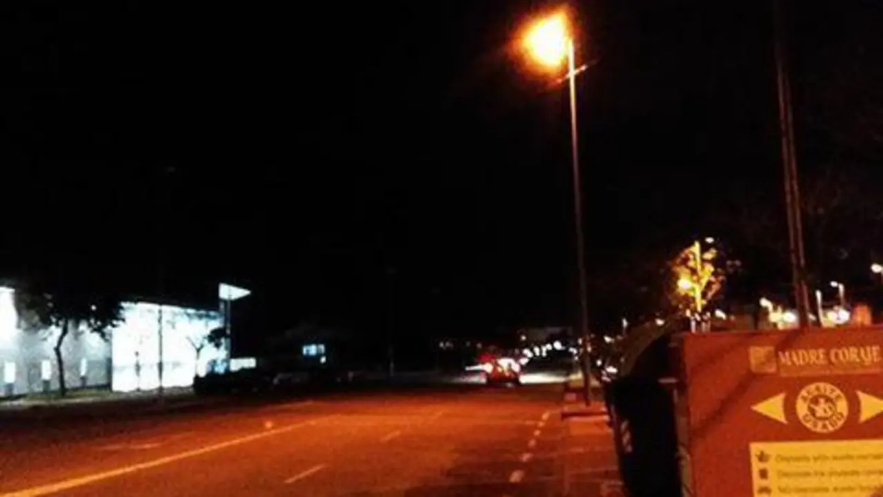 Avenida de Valencia sin luz. - AI