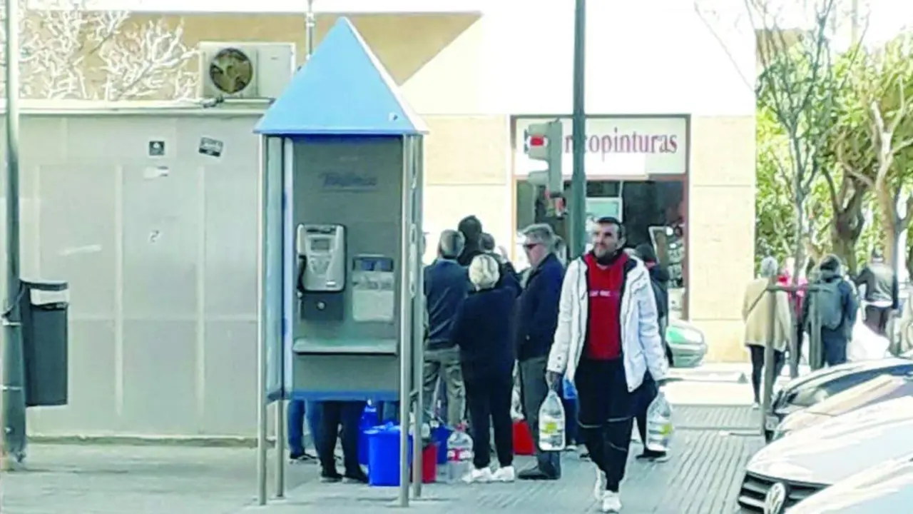 Unas 500 familias se quedan sin agua por la rotura de una tuber&iacute;a