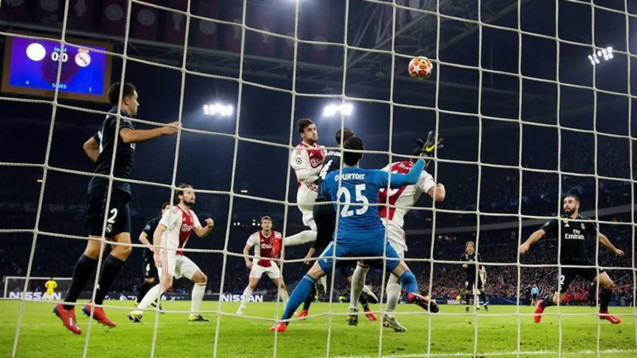 El Real Madrid sale con la victoria de Amsterdam