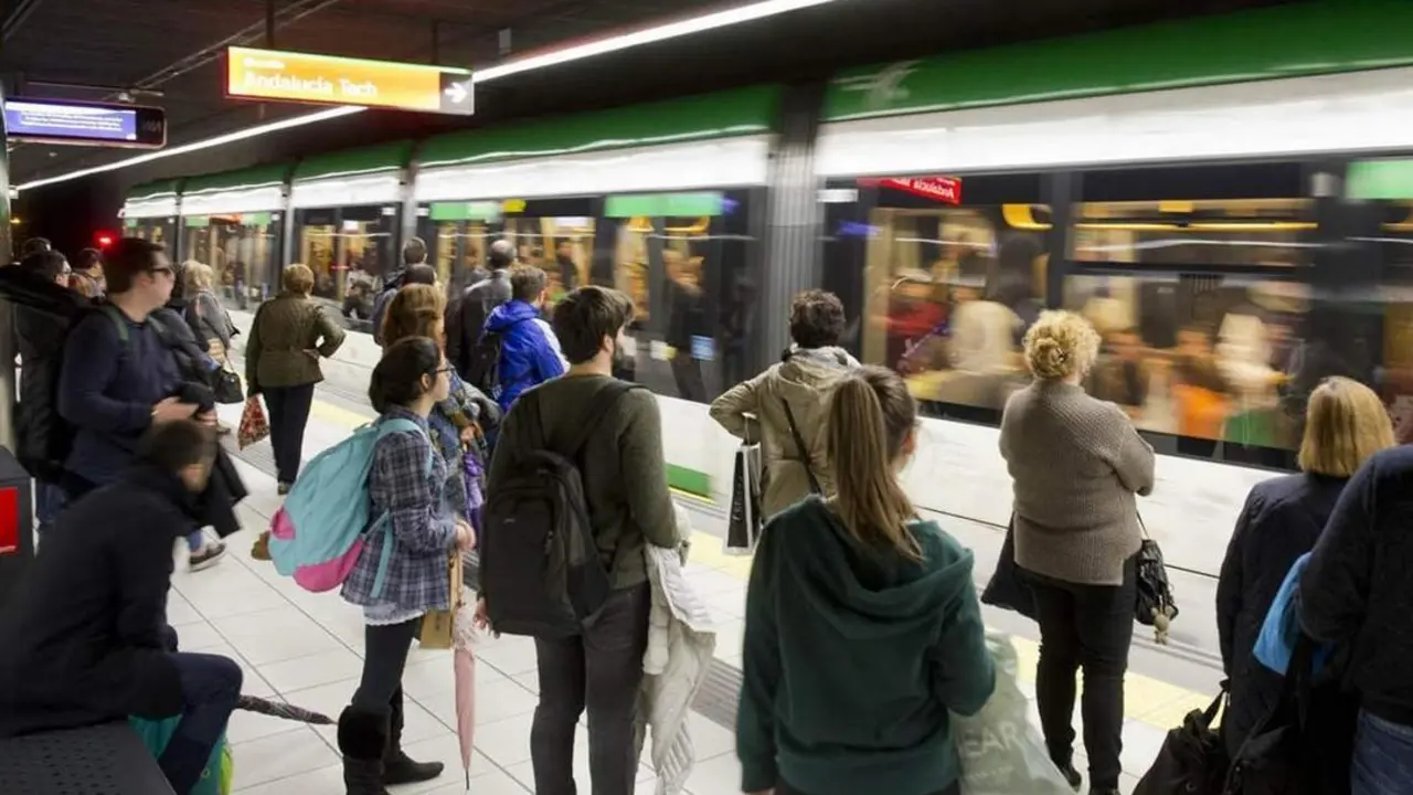 imagen de archivo del metro de M&aacute;laga. - vm