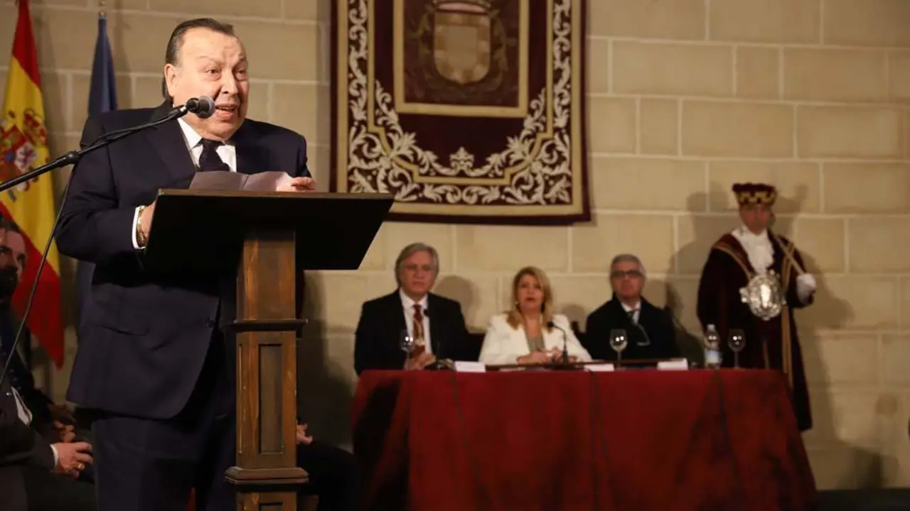 Paco Cepero durante el discurso de agradecimiento - jerez.es
