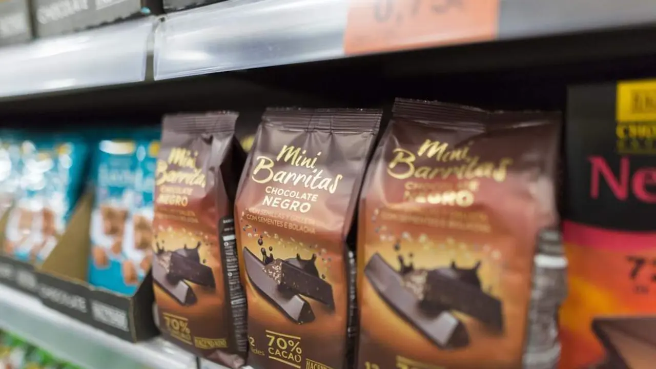 El Observatorio reconoce la innovaci&oacute;n de productos de Mercadona, como en el caso de las mini barritas de chocolate.  - Mercadona