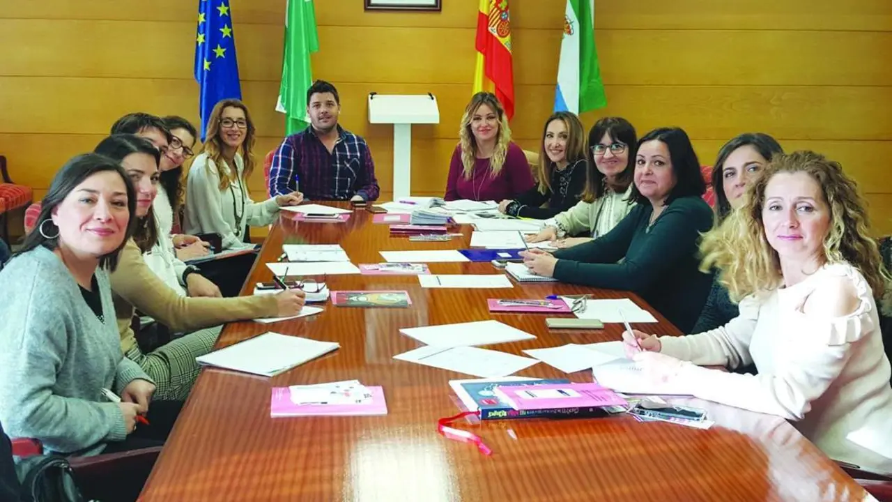 Reuni&oacute;n de la concejala con el Centro de la Mujer y los coeducadores en igualdad. - V.M.