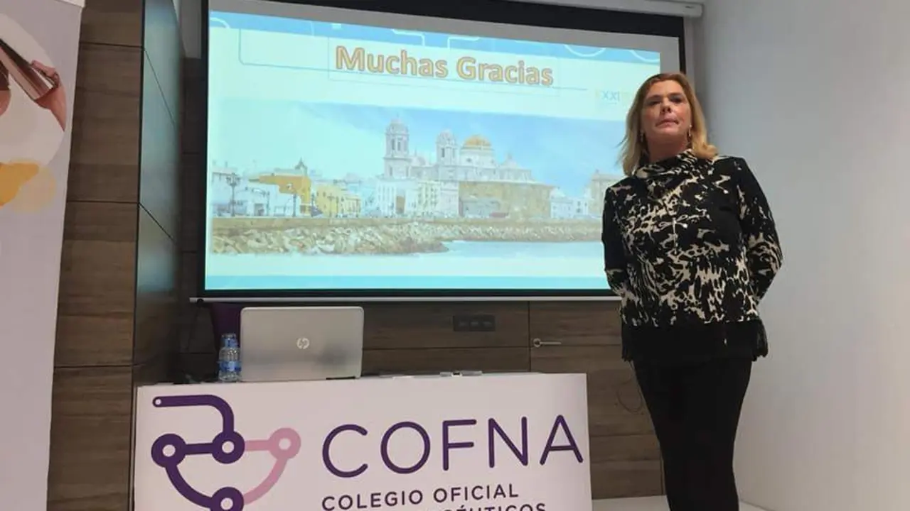 La doctora Palomino en una de sus charlas. - Cedida.