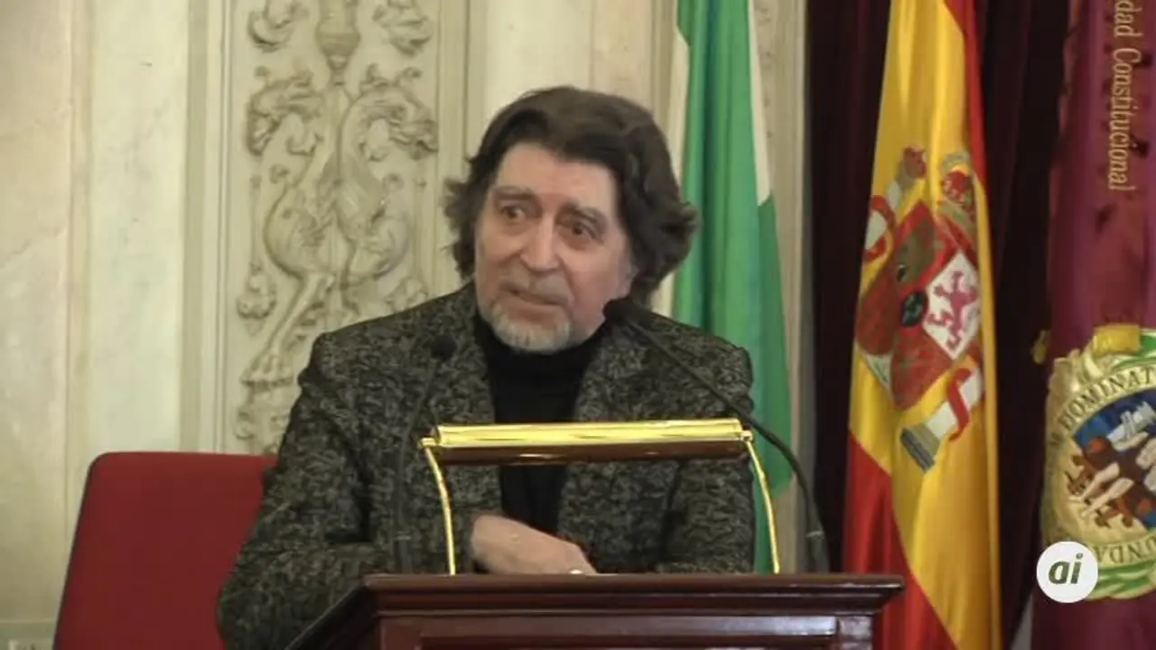 Joaqu&iacute;n Sabina se quita el sombrero en C&aacute;diz