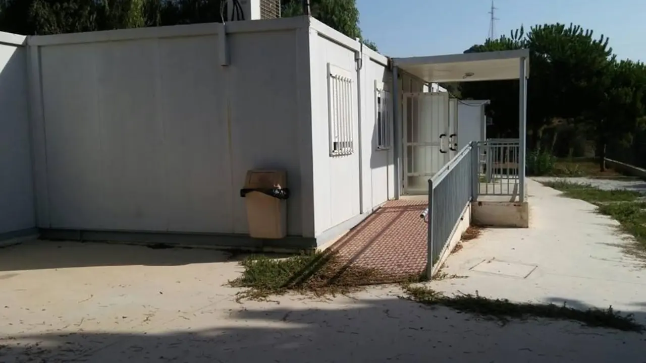 Aula prefabricada. - P. Prometo