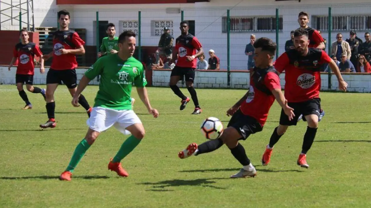 Imagen del derbi jugado el domingo. - Viva Rota