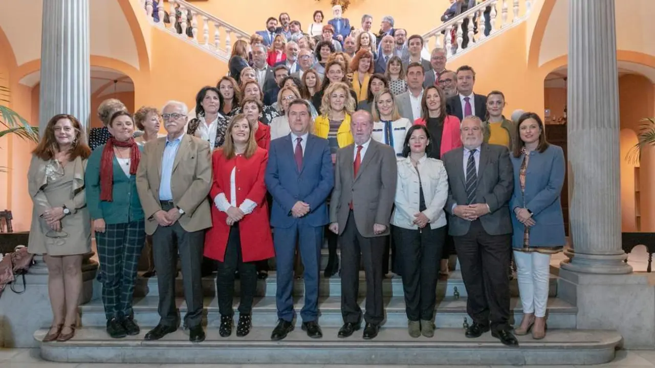 Un documental celebra los 40 a&ntilde;os de los ayuntamientos democr&aacute;ticos