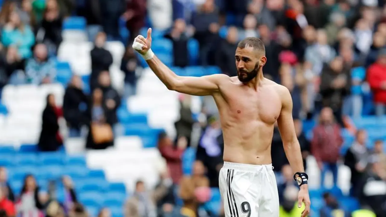El Real Madrid remonta al Eibar con doblete de Benzema