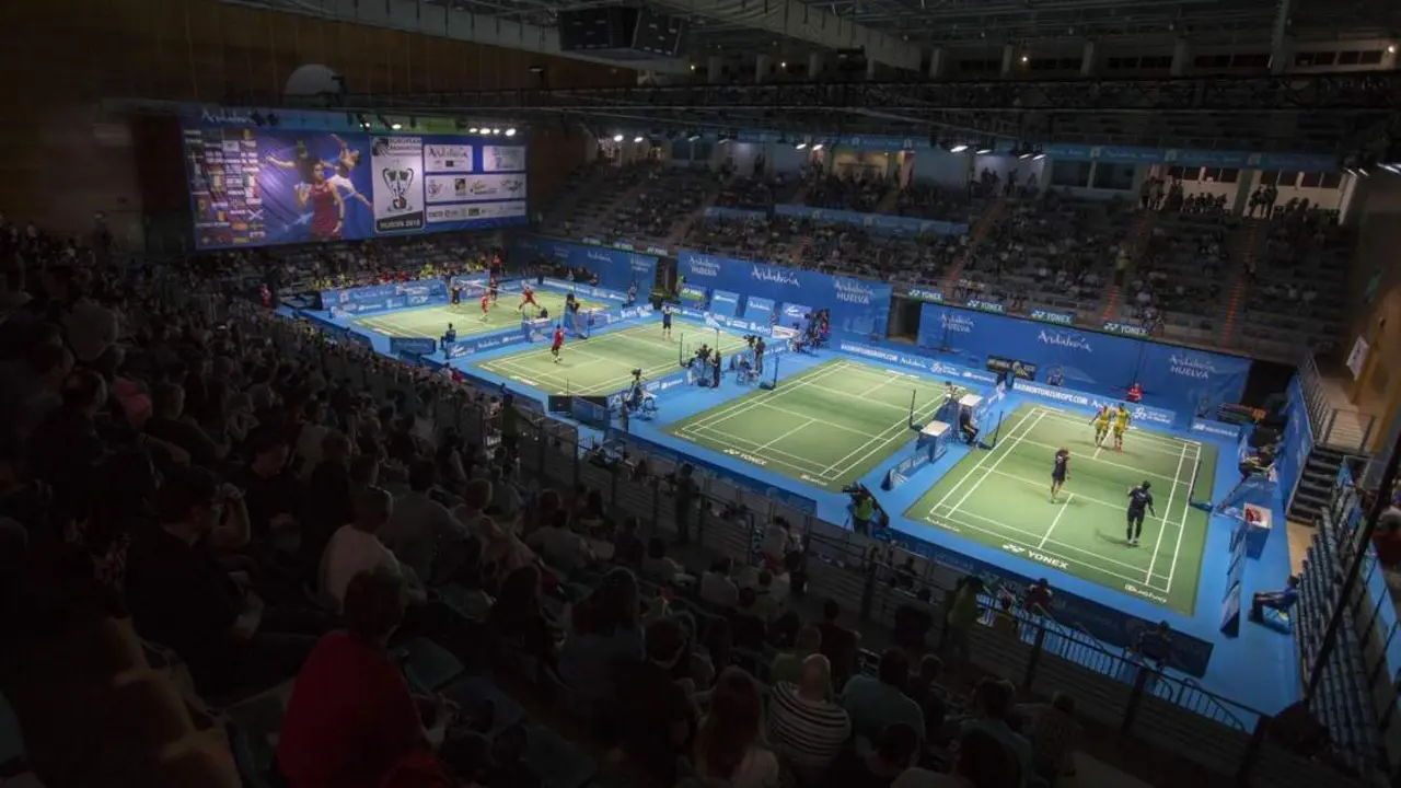 Campeonato de B&aacute;dminton en Huelva. - VH