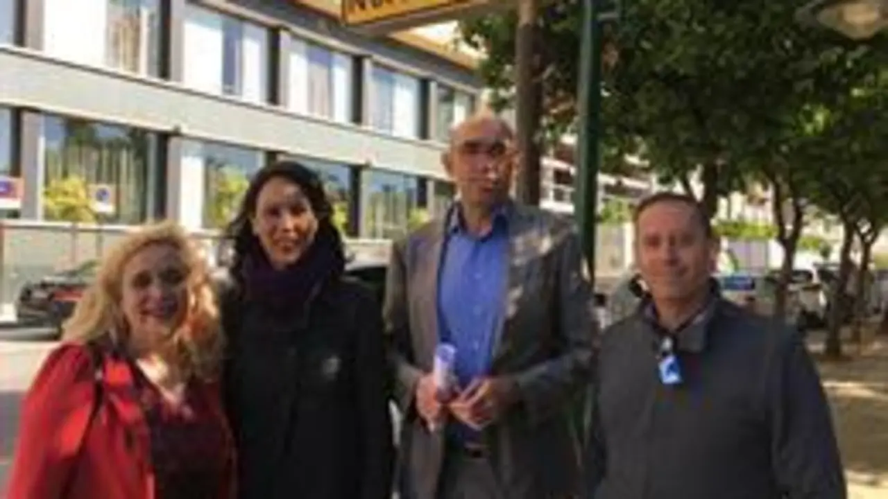 Rueda de prensa de las formaciones pol&iacute;ticas y del sector del taxi. - vm