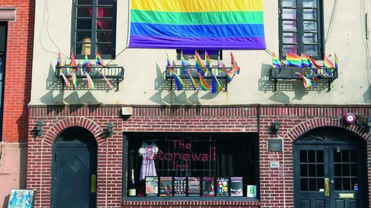 Stonewall Inn de Nueva York. - @PASAJEBEGO&Ntilde;A