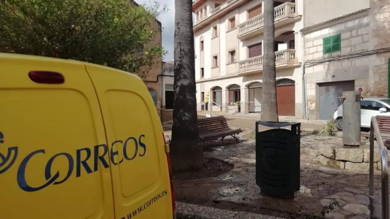 Correos. - archivo