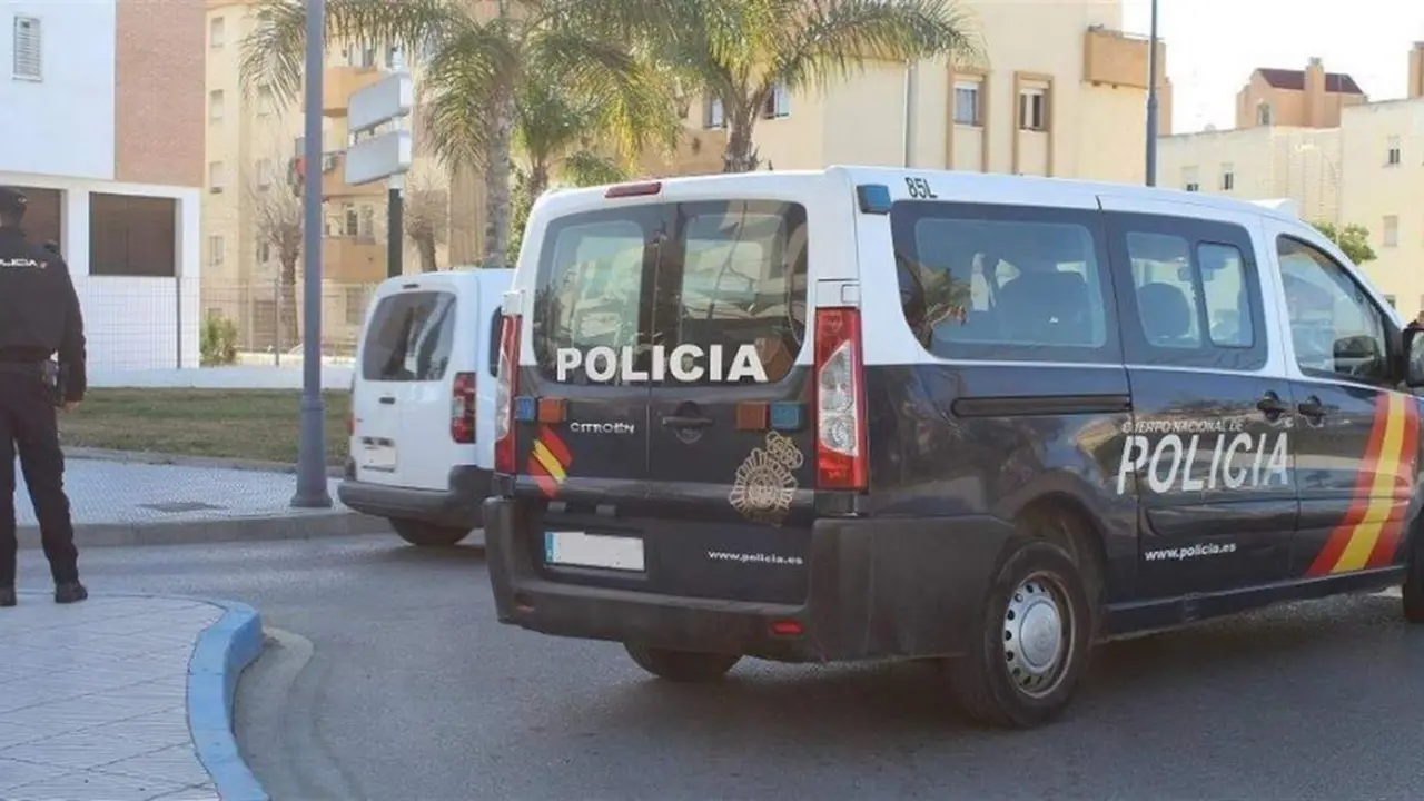 Polic&iacute;a Nacional. - VM