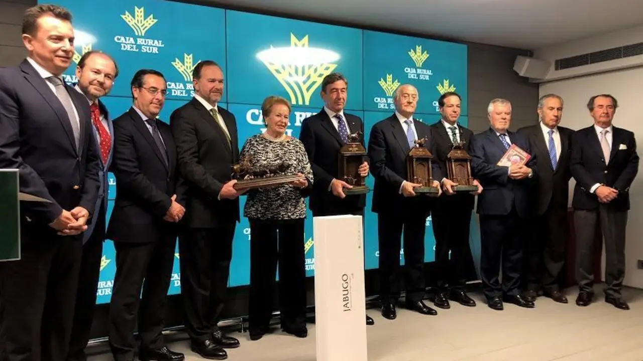 Caja Rural del Sur entrega los XIV Premios Taurinos Pepe Luis V&aacute;zquez