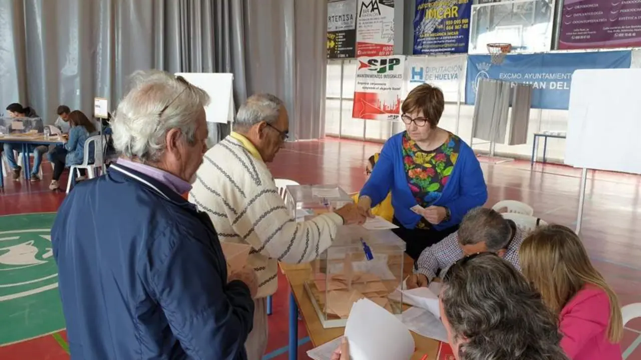 Votaciones en Huelva capital. - EDU SILES