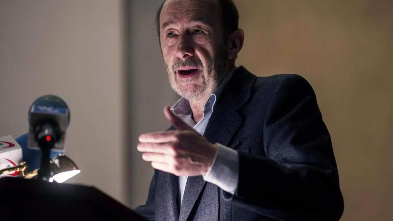 Rubalcaba imparte una conferencia en la Universidad de M&aacute;laga - EFE/JORGE ZAPATA