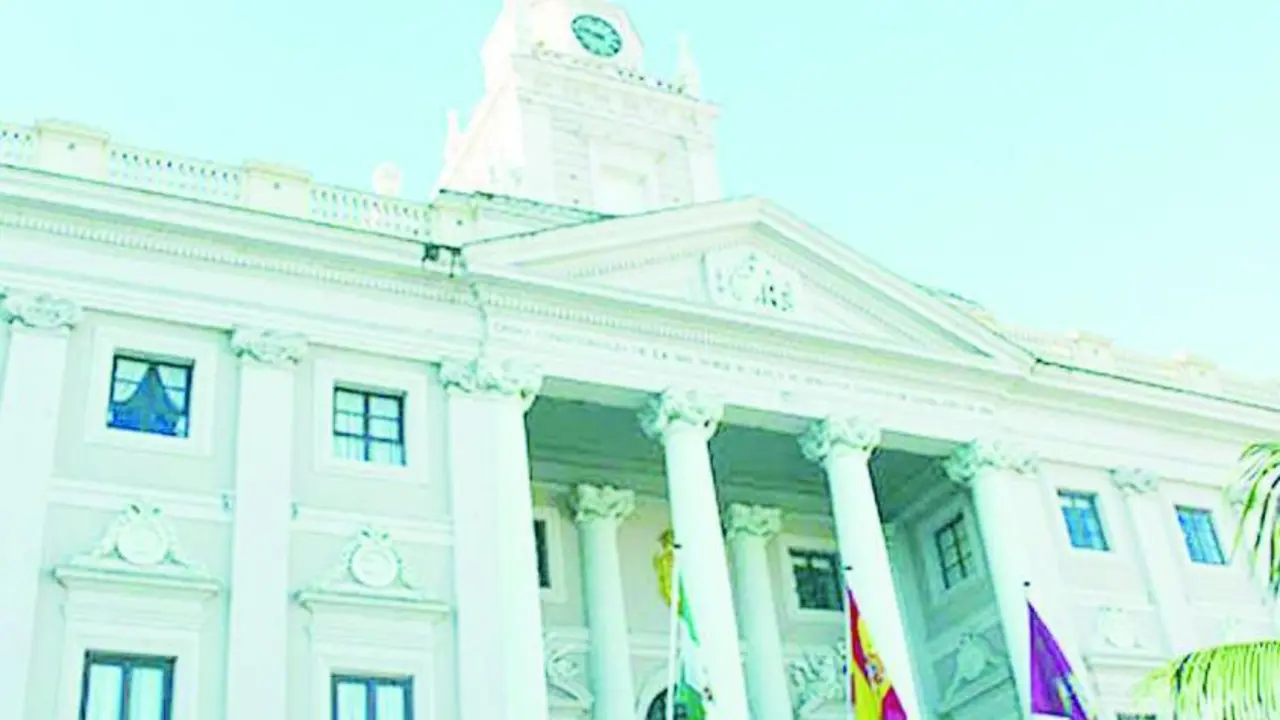 Ayuntamiento de C&aacute;diz. - Viva