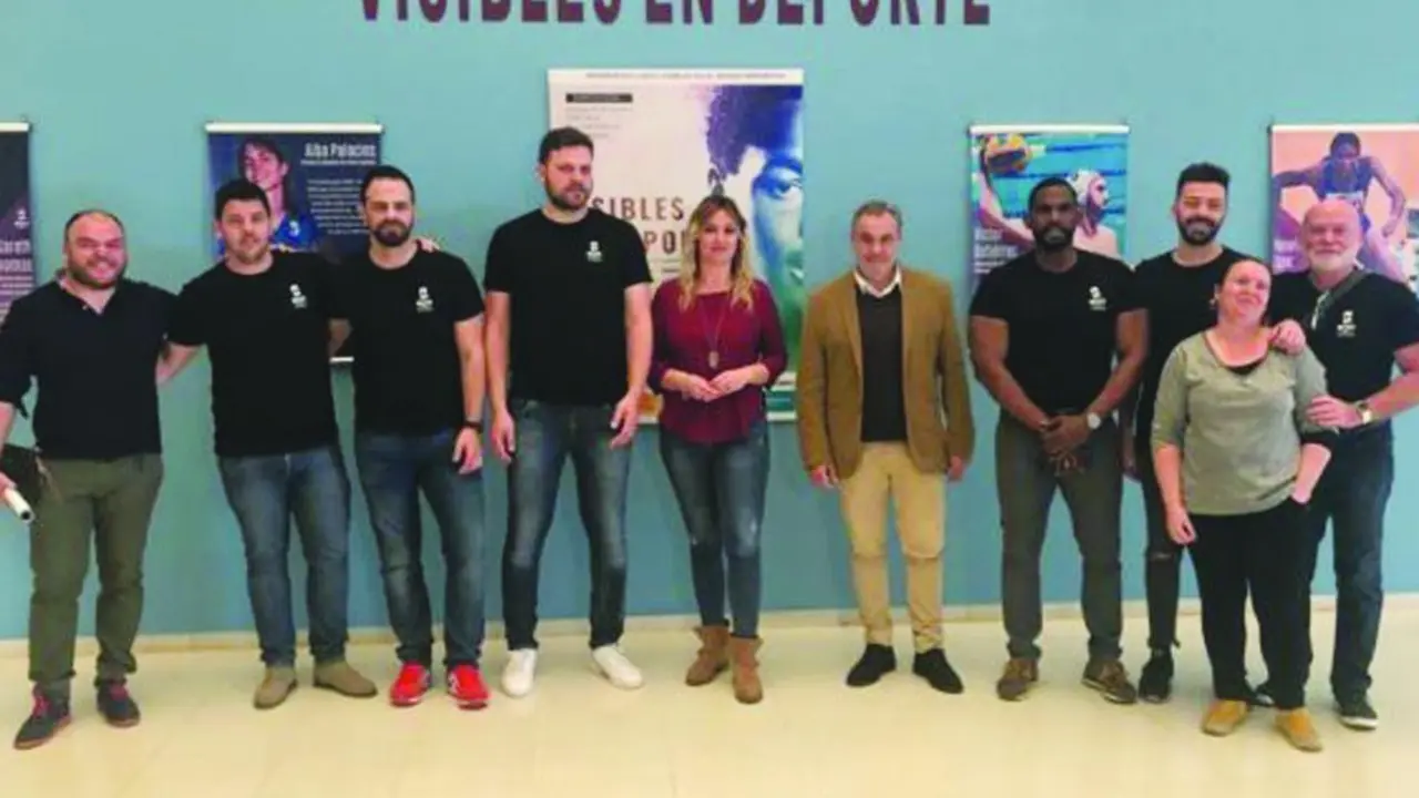 Presentaci&oacute;n de la exposici&oacute;n Visibles en Deporte, en el Ayuntamiento. - ROHU