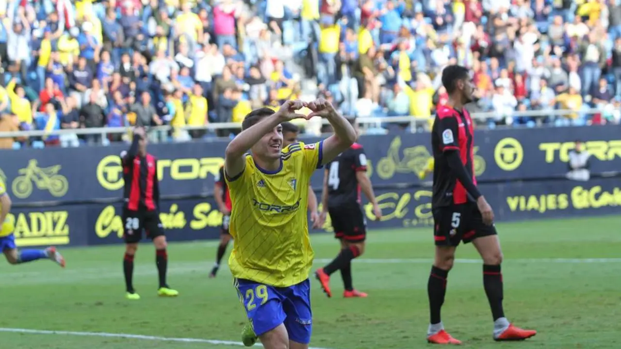 Manu Vallejo y Lekic dan otro triunfo al C&aacute;diz CF