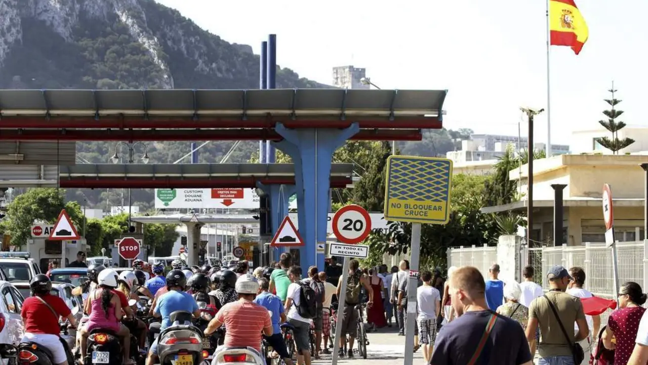 Frontera de Gibraltar.- - AI