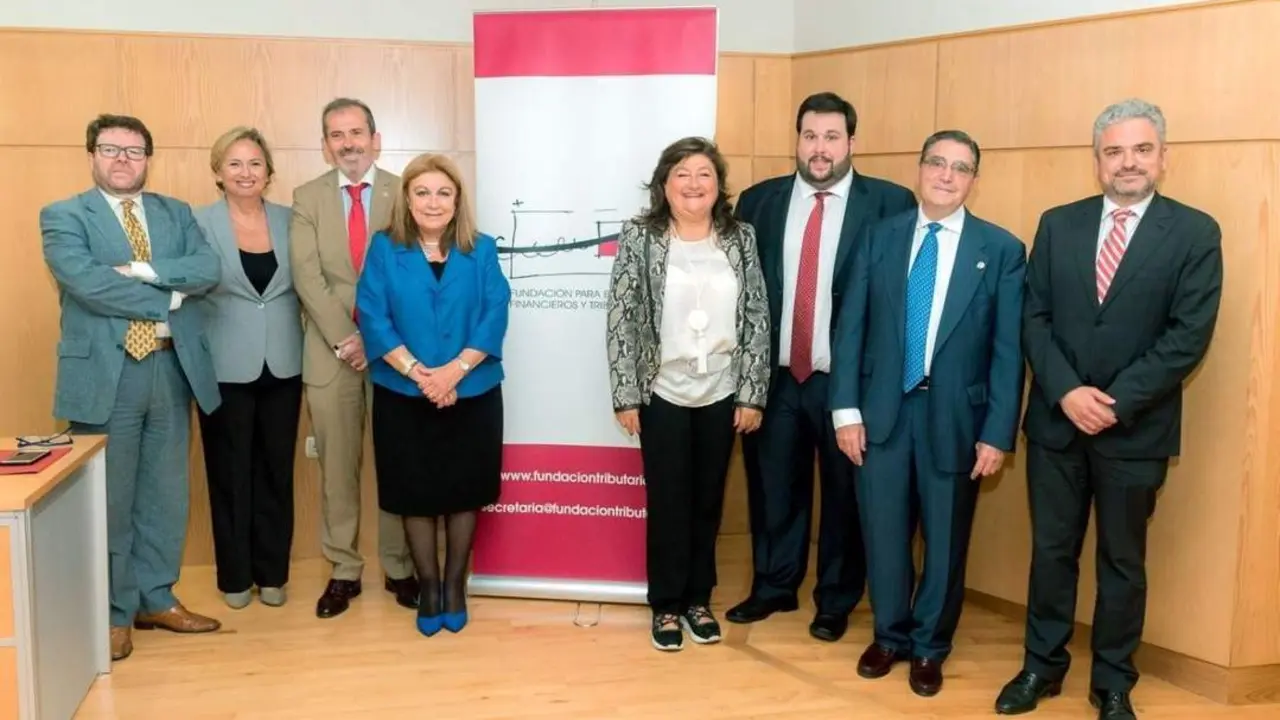 Entrega del premio Julio Banacloche. - uma