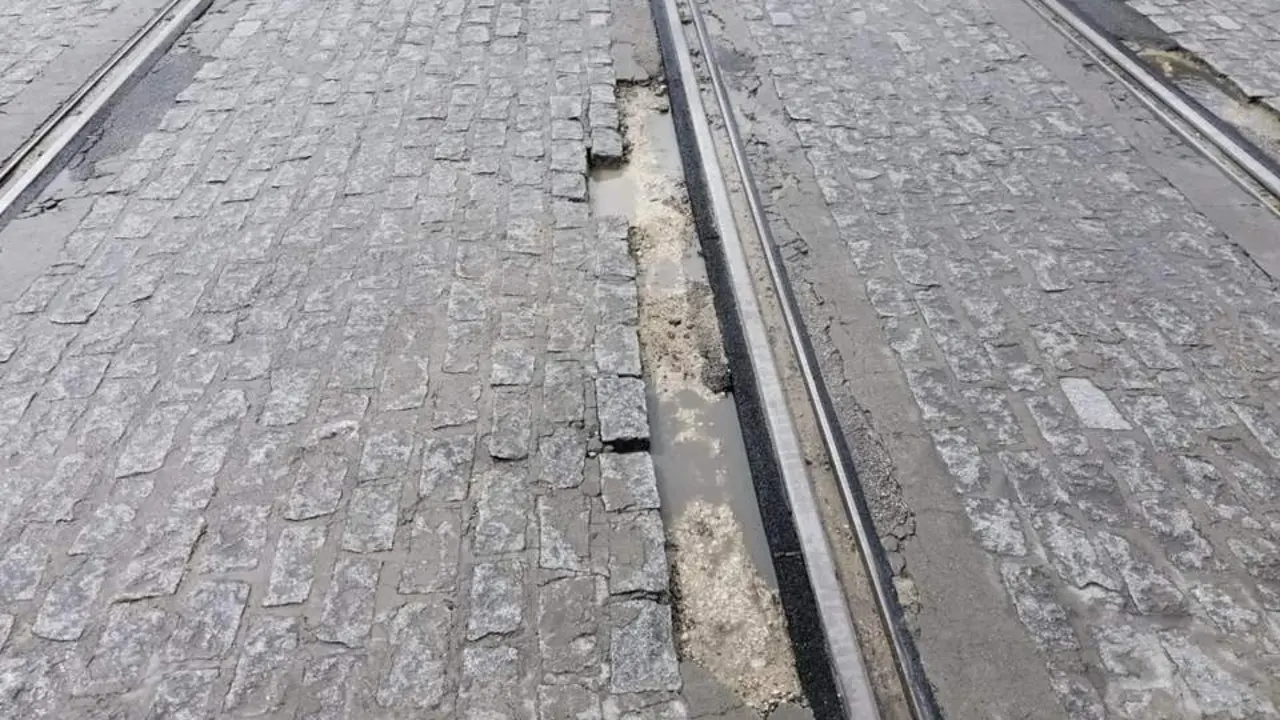 Robos y desperfectos en el tranv&iacute;a de Alcal&aacute;. - Archivo