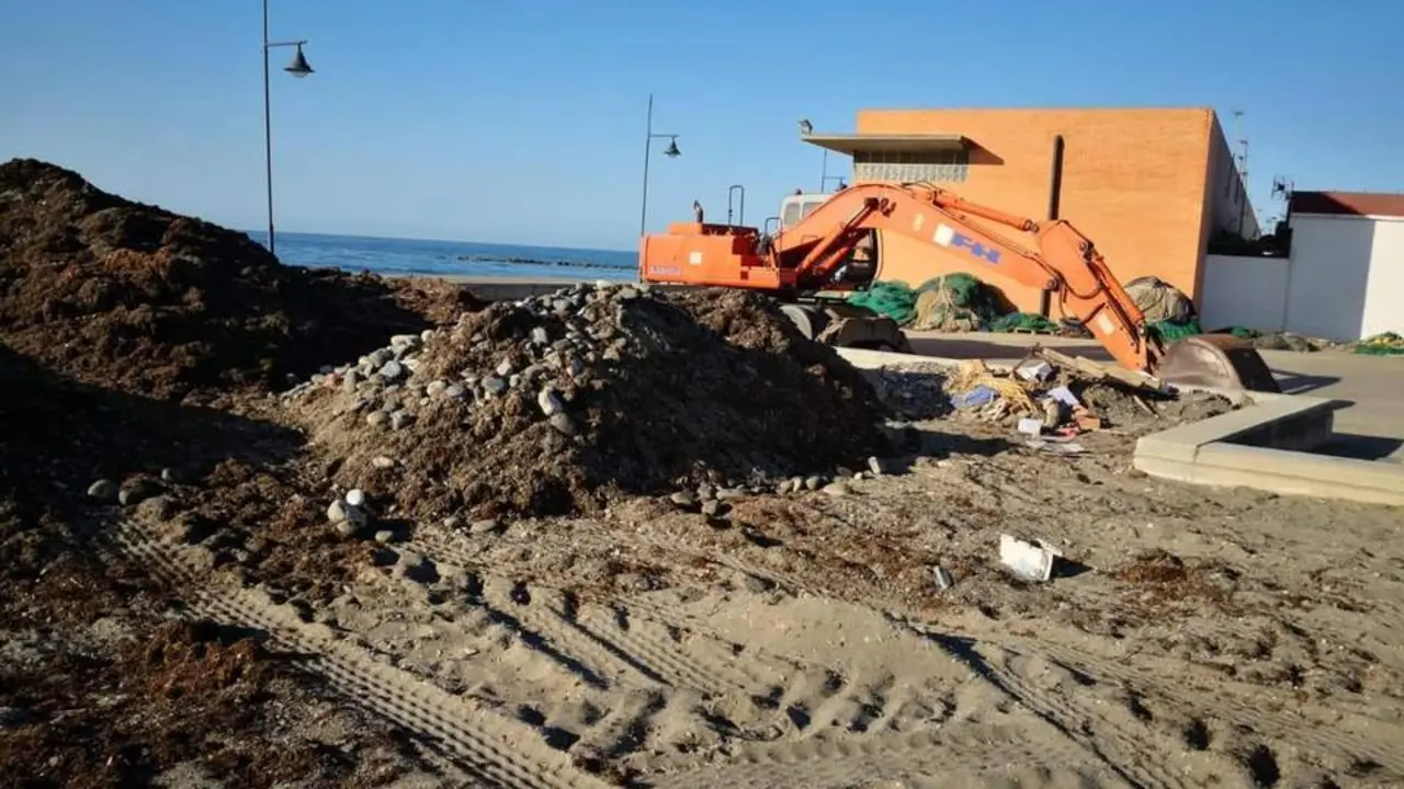Situaci&oacute;n de una de las playas del municipio malague&ntilde;o de Estepona. - vm