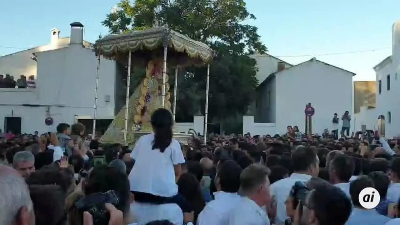 Casi diez horas de procesi&oacute;n