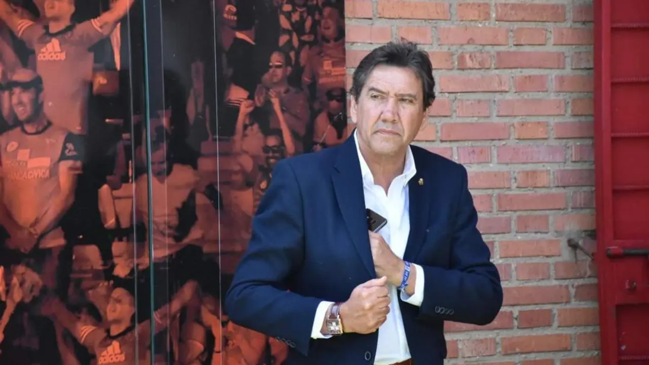 Manolo Zambrano. - TENOR