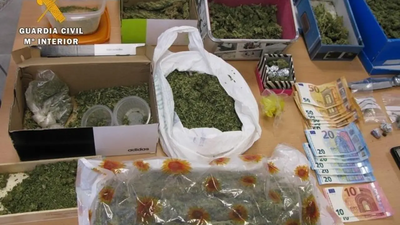 Droga intervenida. - AI