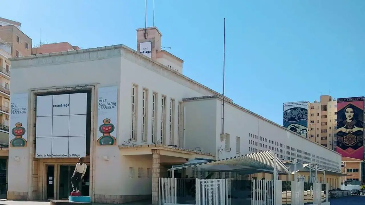 CAC M&aacute;laga.  - S. L&aacute;zaro