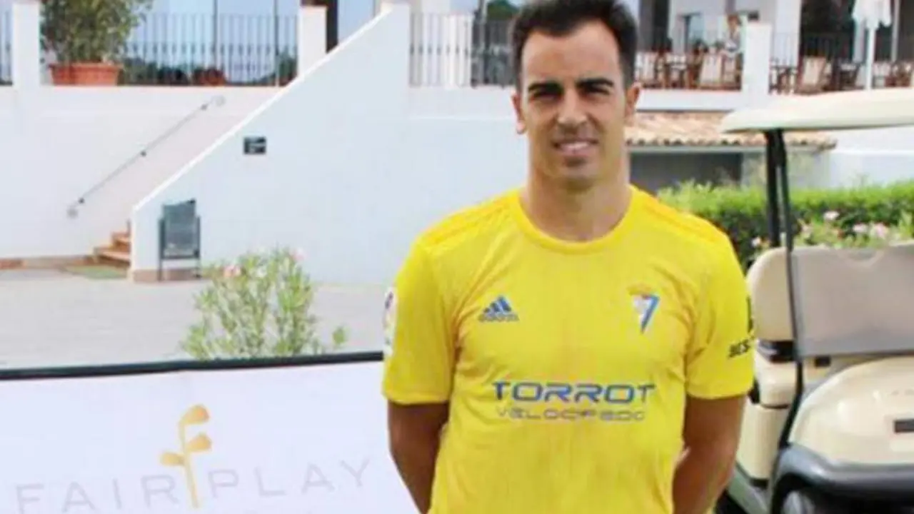 Jurado fue baja en el prime partido de Liga del C&aacute;diz por lesi&oacute;n - C&aacute;diz CF
