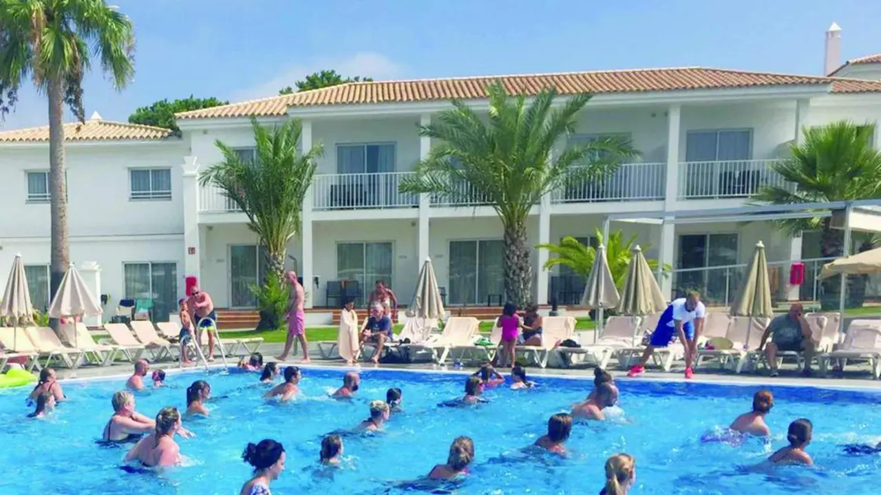 Hoteles. - A.I.