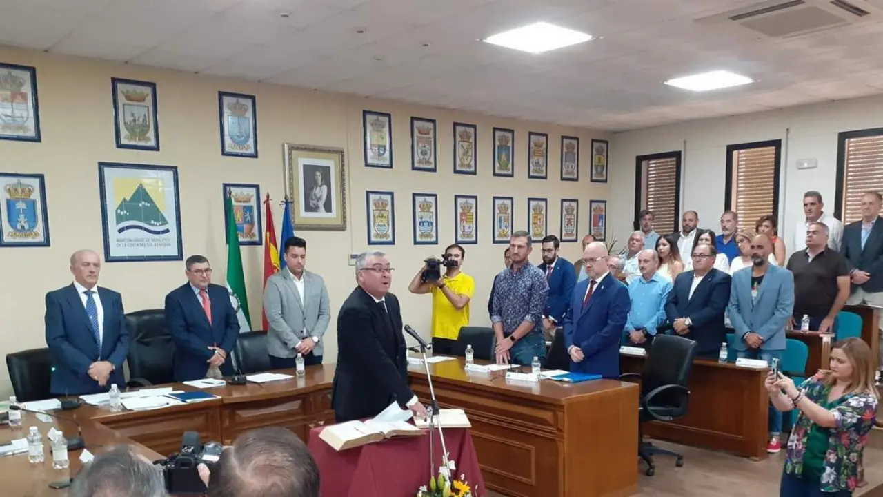 Toma de posesi&oacute;n de Jos&eacute; Juan Jim&eacute;nez como nuevo presidente de la Mancomunidad de Municipios Costa del Sol-Axarqu&iacute;a. - VM