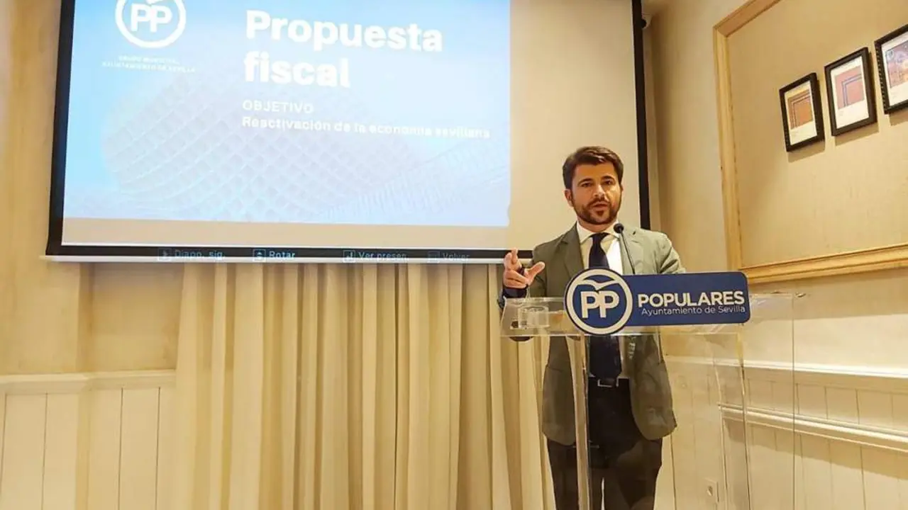 Beltr&aacute;n P&eacute;rez en rueda de prensa. - PP