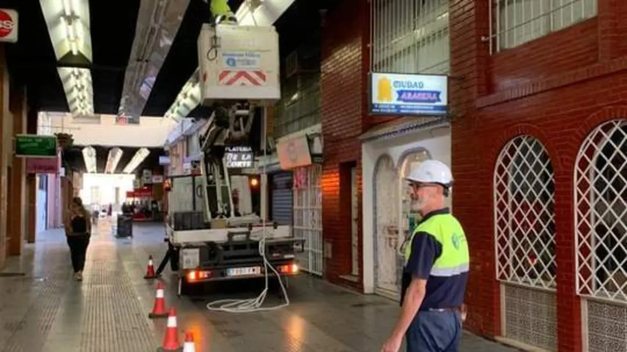 Renovaci&oacute;n del alumbrado en el Pasaje Manuel Machado. - VH