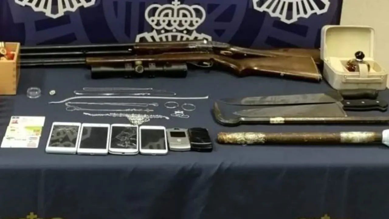  Efectos recuperados por la Polic&iacute;a Nacional de una red criminal dedicada a robar en viviendas de M&aacute;laga. - vm