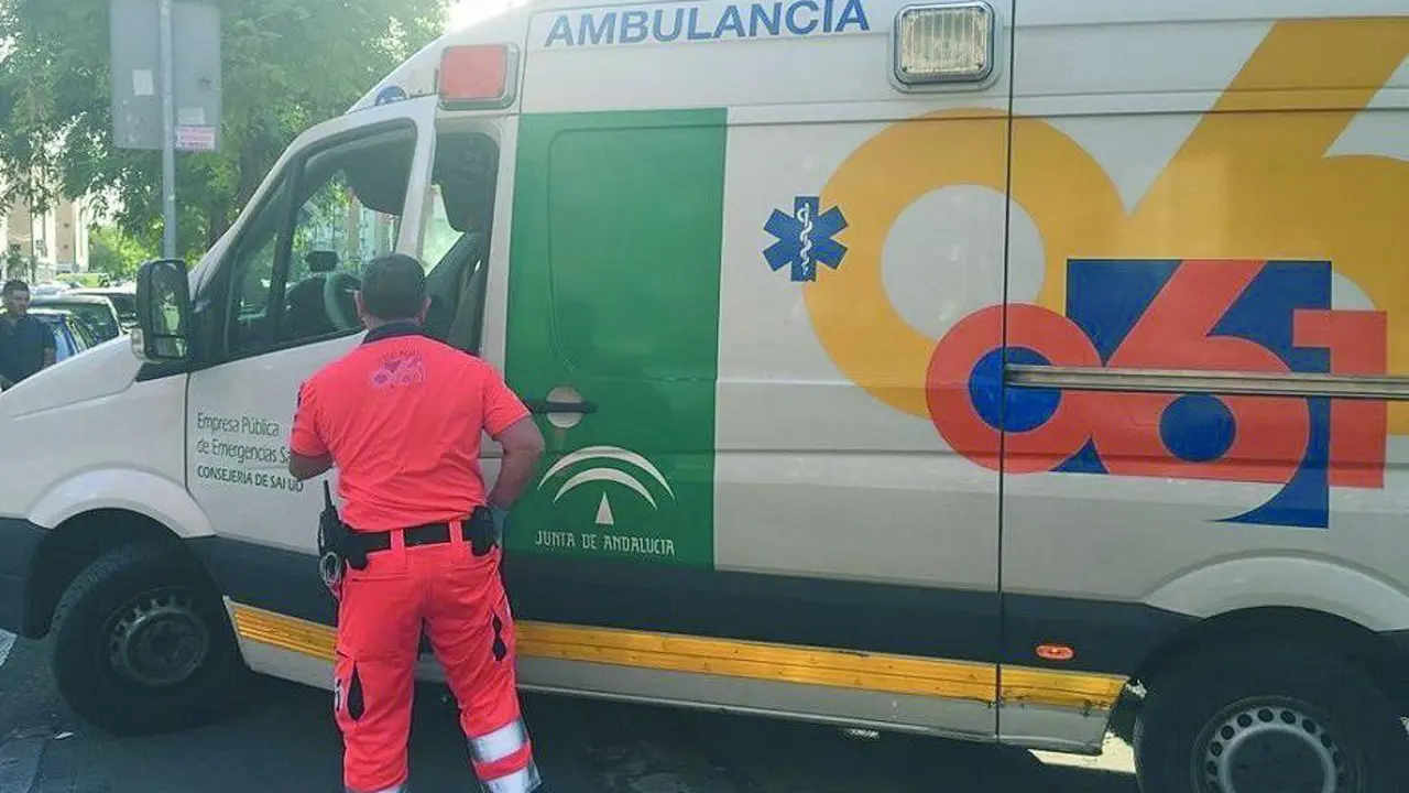 Ambulancia del 061 - VIVA JA&Eacute;N