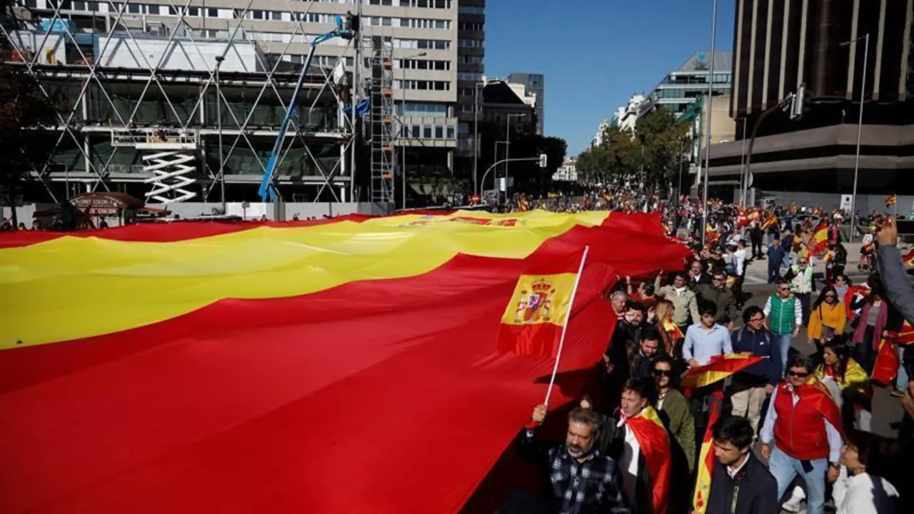 Vox concentra a miles de personas en defensa de la unidad de Espa&ntilde;a