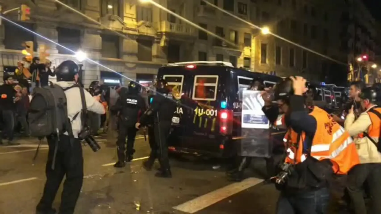 Los disturbios vuelven al centro de Barcelona tras una semana de calma