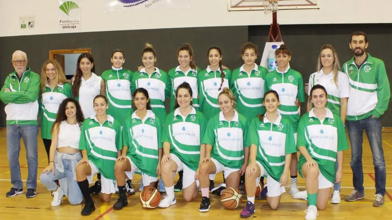 El Adesa 80 Femenino de Baloncesto antes del encuentro - Ra&uacute;l J. Bustillos
