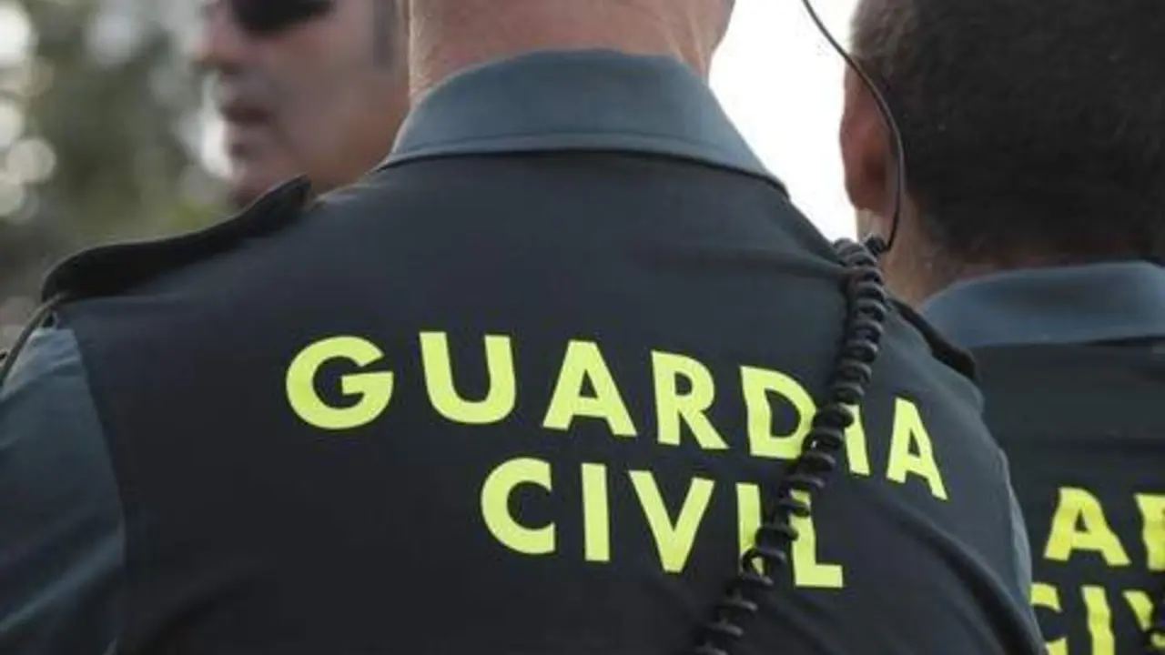 agente de la guardia civil. - vm