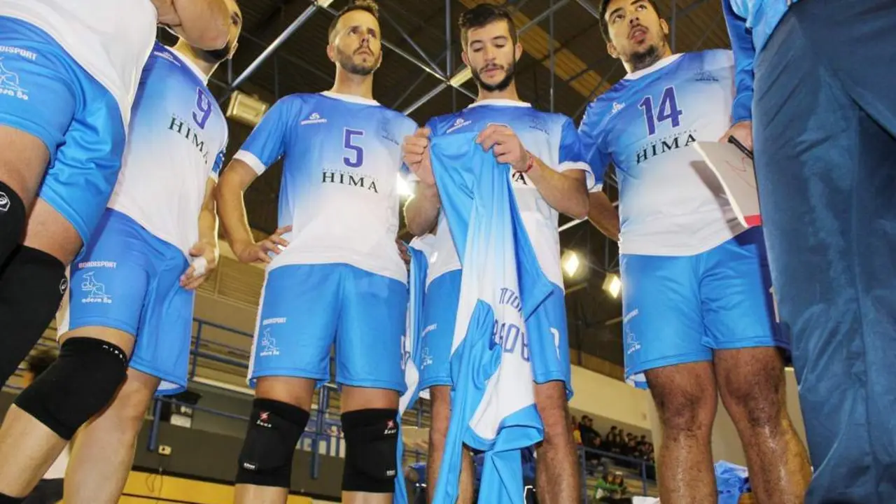 El Adesa 80 de Voleibol conf&iacute;a en seguir 'creciendo' en la Liga - Ra&uacute;l J. Bustillos