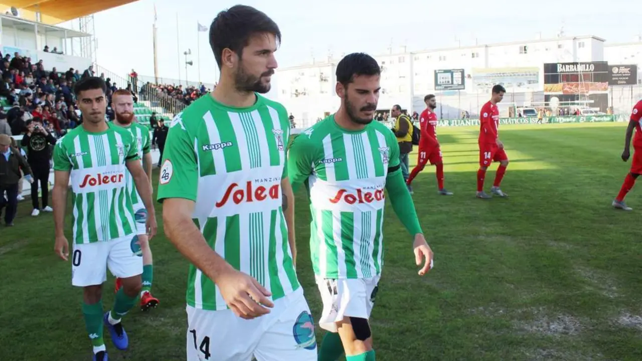 Abenz antes de enfrentarse al Sevilla Atl&eacute;tico en El Palmar - Ra&uacute;l J. Bustillos